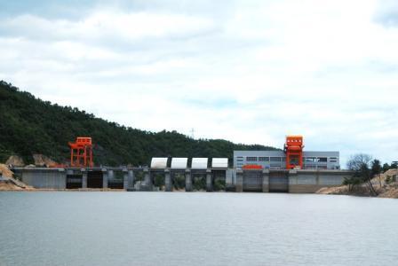 中電投江西三和躍洲水電站、峽山水電站項(xiàng)目發(fā)電機(jī)電阻柜運(yùn)行良好